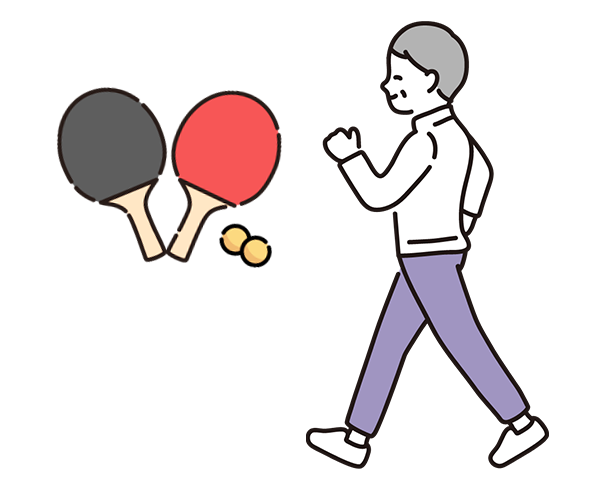 歩く年配の女性